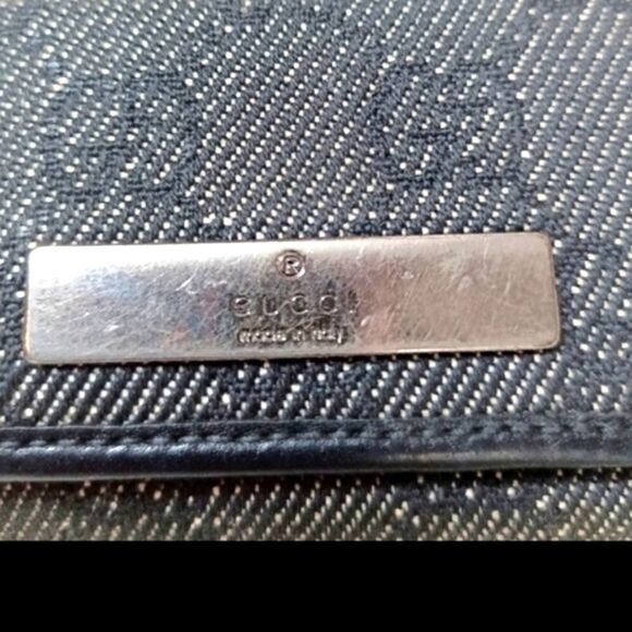 Authentic Gucci Keyring - Picture 2 of 10